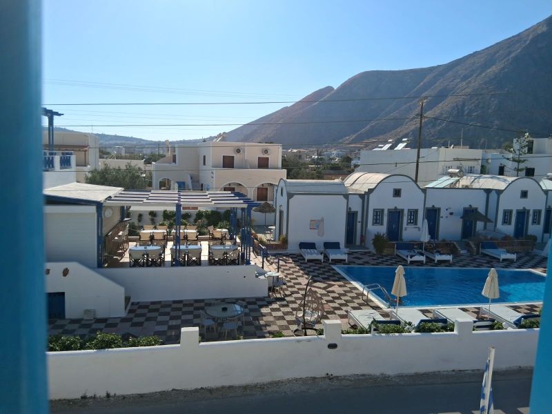 Ξενοδοχείο - Περίσσα Σαντορίνη - Santa Barbara - 32pg